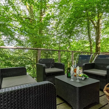 Domaine Des Vaulx - Locations De Insolites *