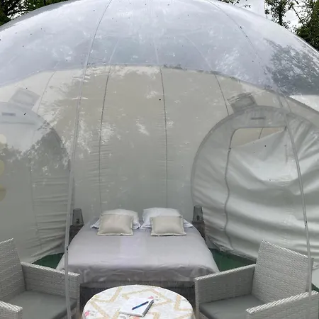 Domaine Des Vaulx - Locations De Insolites *