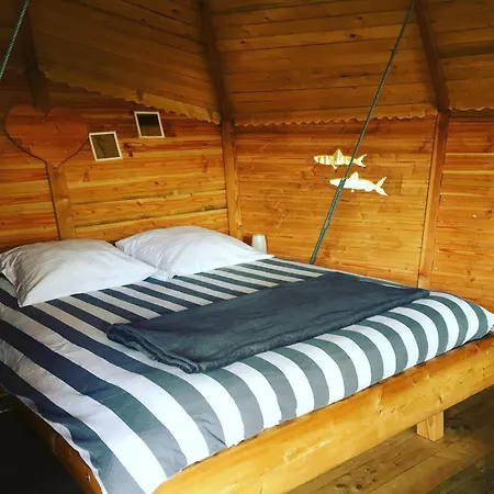 Domaine Des Vaulx - Locations De Insolites * La Baconniere