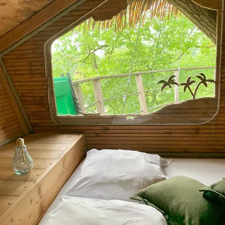 Domaine Des Vaulx - Locations De Insolites ベッド・アンド・ブレックファスト