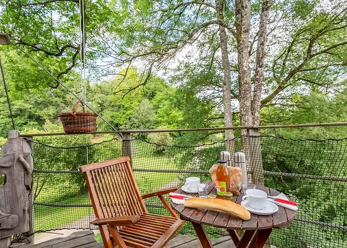 B&B Domaine Des Vaulx - Locations De Insolites La Baconniere