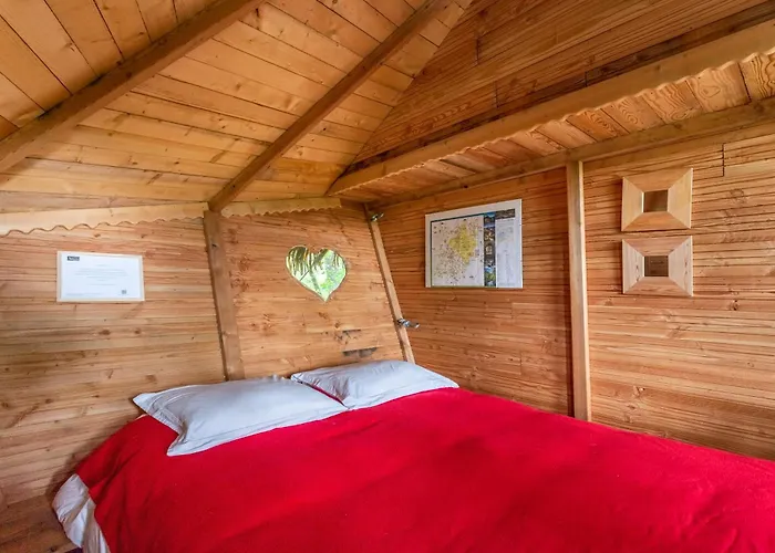 B&B Domaine Des Vaulx - Locations De Insolites