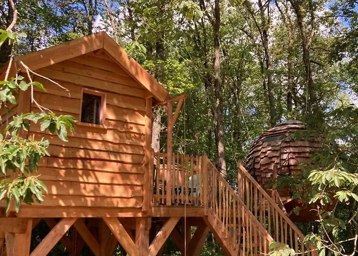 Domaine Des Vaulx - Locations De Insolites * La Baconniere