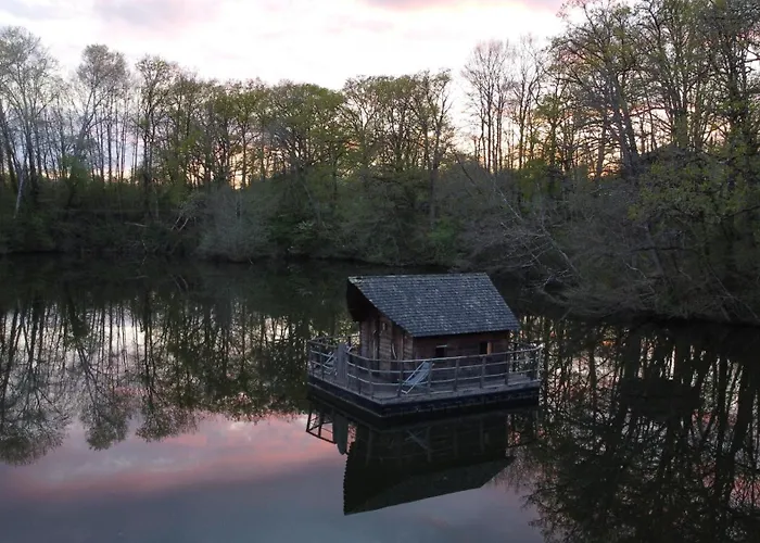 Domaine Des Vaulx - Locations De Insolites La Baconniere