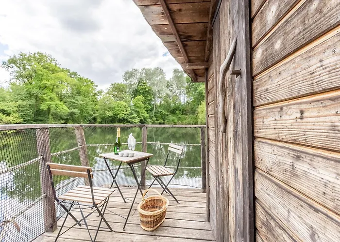 B&B Domaine Des Vaulx - Locations De Insolites